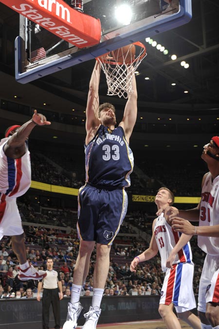 前场压迫 前场压迫