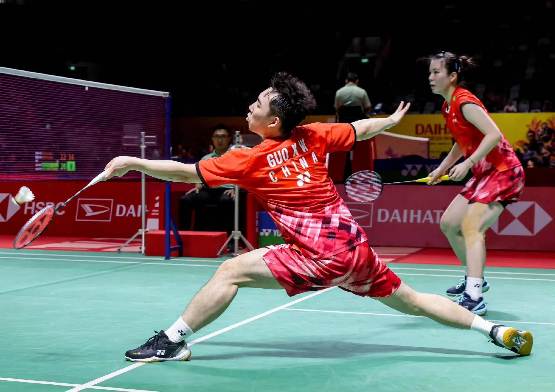 间距被拉开 间距被拉开